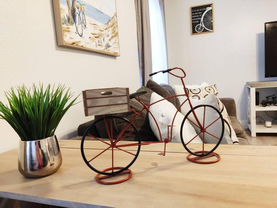 Venice Beach Within 5 Min Drive, Near The Tennis Courts And Park, Sleeps 5 Nokomis Zewnętrze zdjęcie