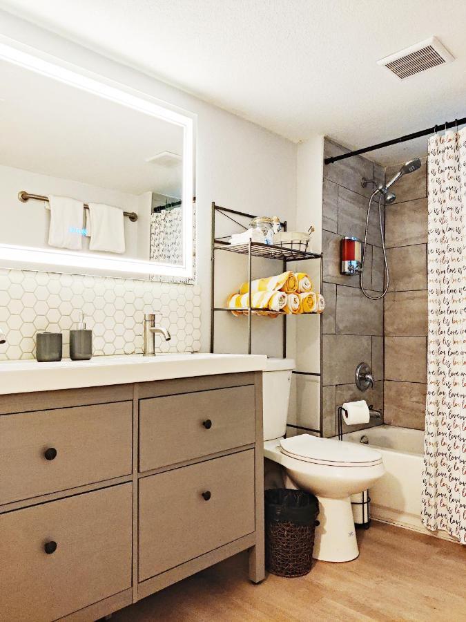 Venice Beach Within 5 Min Drive, Near The Tennis Courts And Park, Sleeps 5 Nokomis Zewnętrze zdjęcie