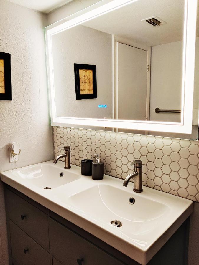 Venice Beach Within 5 Min Drive, Near The Tennis Courts And Park, Sleeps 5 Nokomis Zewnętrze zdjęcie
